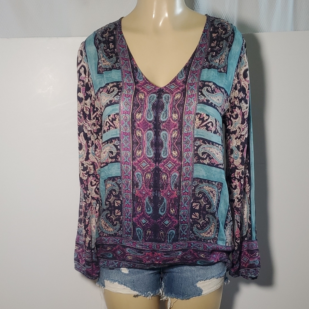 Lucky brand Women's Moroccan border Multicolor Paisley V-Neck Top Size S
